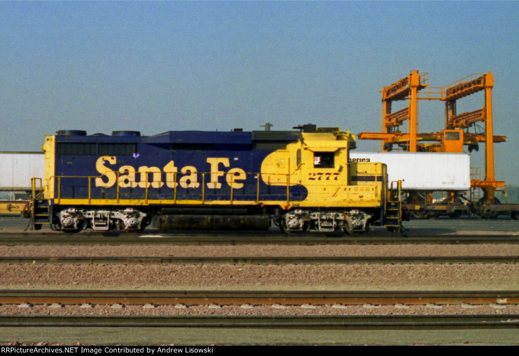 Santa Fe GP7u 2777